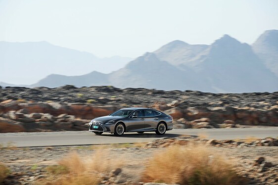 Lexus LS 500h