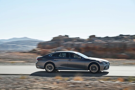 Lexus LS 500h