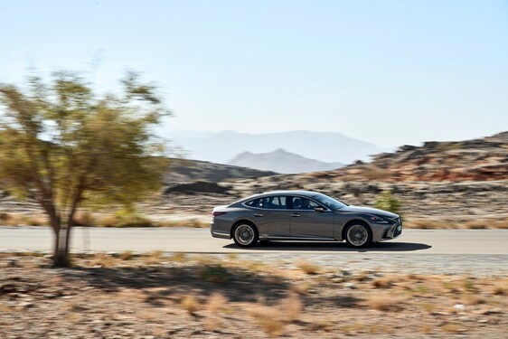 Lexus LS 500h