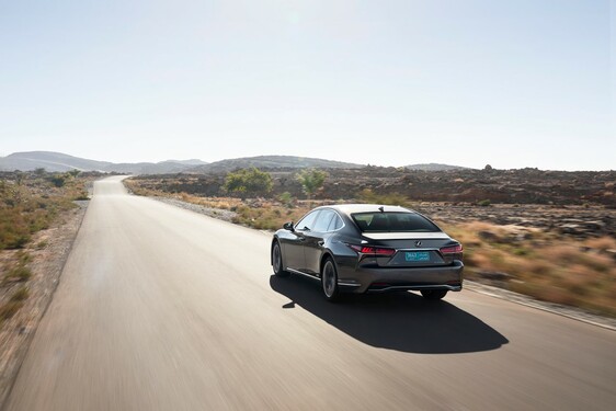 Lexus LS 500h