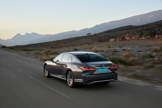 Lexus LS 500h