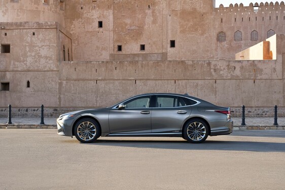Lexus LS 500h