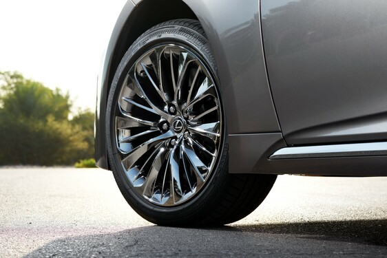 Lexus LS 500h