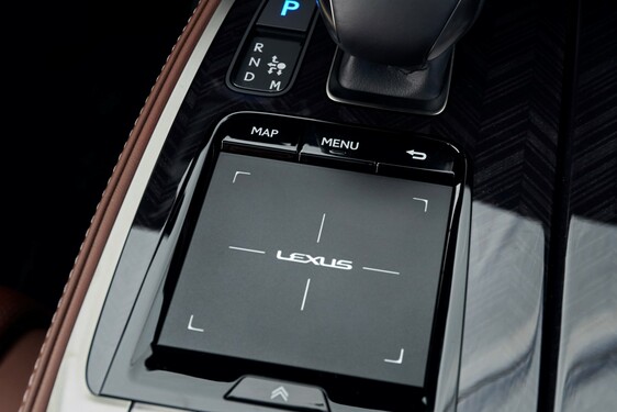 Lexus LS 500h