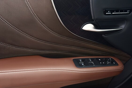 Lexus LS 500h
