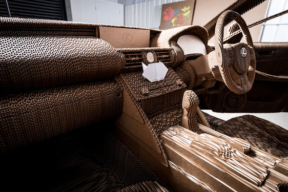A LEXUS ÉS AZ ORIGAMI