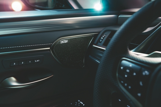 Beauty of a katana in the Lexus design