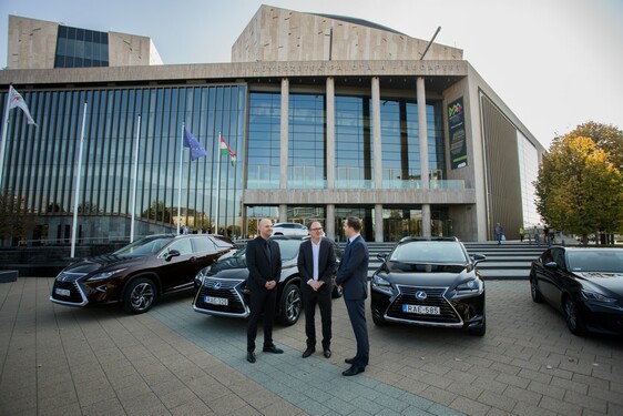 AZ ÉLMÉNY ÖSSZEKÖT – STRATÉGIAI MEGÁLLAPODÁST KÖT A LEXUS ÉS A MÜPA