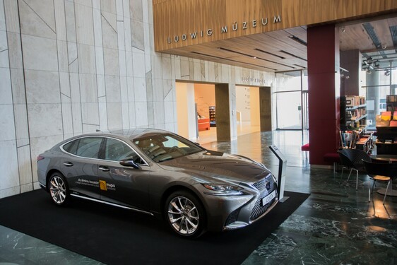 AZ ÉLMÉNY ÖSSZEKÖT – STRATÉGIAI MEGÁLLAPODÁST KÖT A LEXUS ÉS A MÜPA