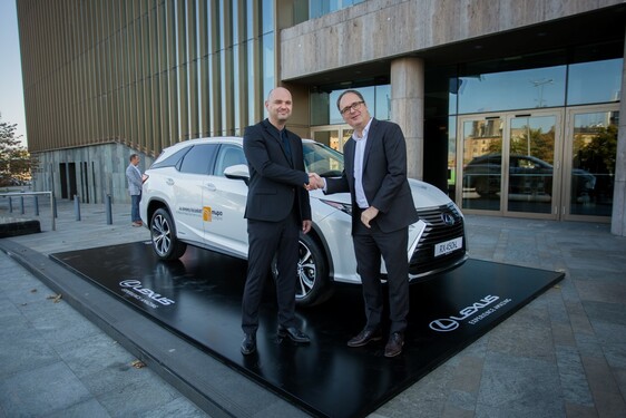 AZ ÉLMÉNY ÖSSZEKÖT – STRATÉGIAI MEGÁLLAPODÁST KÖT A LEXUS ÉS A MÜPA