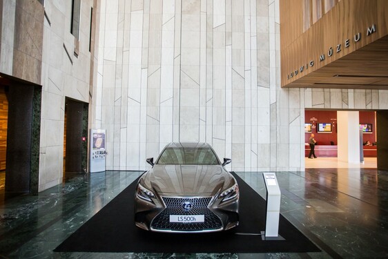 AZ ÉLMÉNY ÖSSZEKÖT – STRATÉGIAI MEGÁLLAPODÁST KÖT A LEXUS ÉS A MÜPA