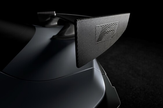  DETROITBAN JÖN A VADONATÚJ LEXUS RC F 