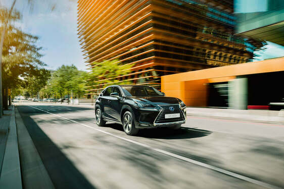 ÖTÖDIK EGYMÁST KÖVETŐ ÉVBEN NÖVELTE ELADÁSAIT LÁTVÁNYOSAN EURÓÁBAN A LEXUS