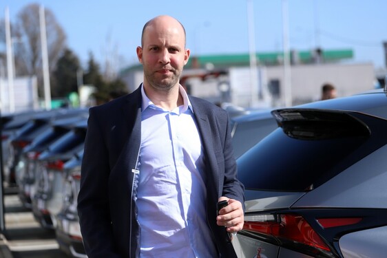 KÖRNYEZETBARÁT HIBRID LEXUSOKRA VÁLT A MOL-PICK SZEGED KÉZILABDACSAPATA