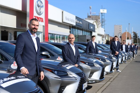 KÖRNYEZETBARÁT HIBRID LEXUSOKRA VÁLT A MOL-PICK SZEGED KÉZILABDACSAPATA