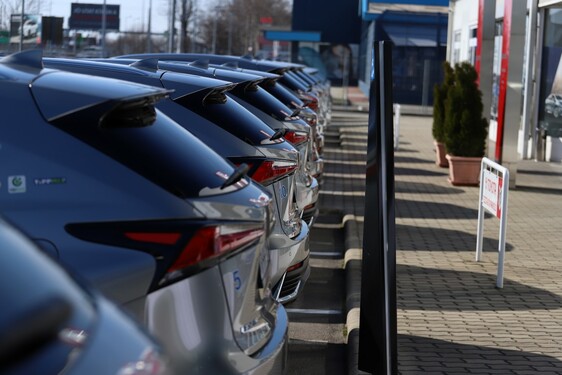 KÖRNYEZETBARÁT HIBRID LEXUSOKRA VÁLT A MOL-PICK SZEGED KÉZILABDACSAPATA
