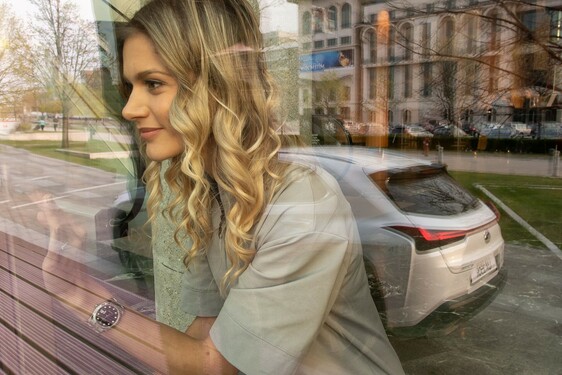 WEISZ FANNI LETT A LEXUS UX MÁRKANAGYKÖVETE 