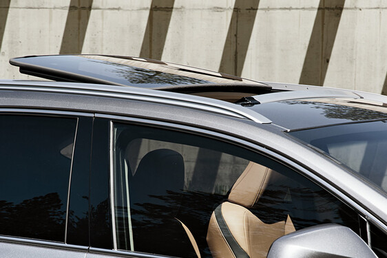 NÉGY LENYŰGÖZŐ RÉSZLETMEGOLDÁST KÍNÁL A LEXUS NX