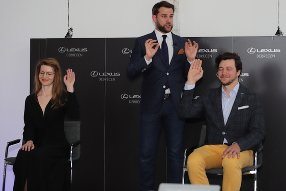  DEBRECENBEN NYÍLT MEG A LEXUS HARMADIK HAZAI MÁRKAKERESKEDÉSE