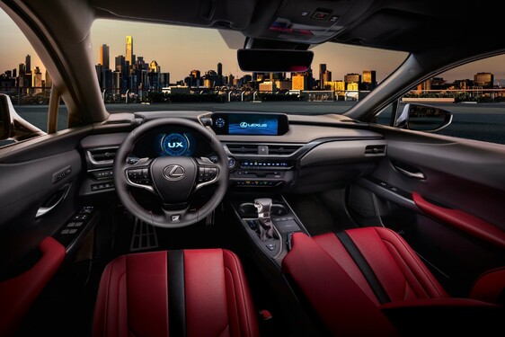  A JAPÁN ÖRÖKSÉG ÉS HAGYOMÁNYOK HATÁSA A VAONATÚJ LEXUS UX CROSSOVERRE   