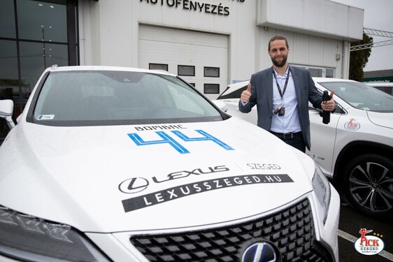  IDÉN IS KÖRNYEZETBARÁT HIBRID LEXUSOKAT HASZNÁLHATNAK A A MOL-PICK SZEGED KÉZILABDACSAPAT JÁTÉKOSAI