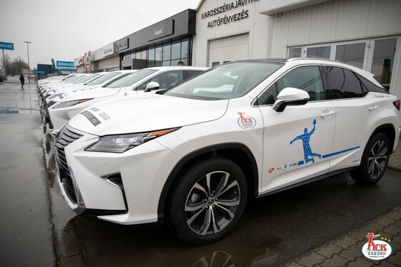  IDÉN IS KÖRNYEZETBARÁT HIBRID LEXUSOKAT HASZNÁLHATNAK A A MOL-PICK SZEGED KÉZILABDACSAPAT JÁTÉKOSAI