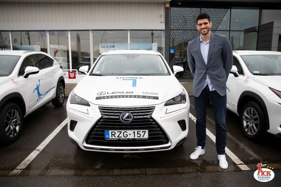  IDÉN IS KÖRNYEZETBARÁT HIBRID LEXUSOKAT HASZNÁLHATNAK A A MOL-PICK SZEGED KÉZILABDACSAPAT JÁTÉKOSAI