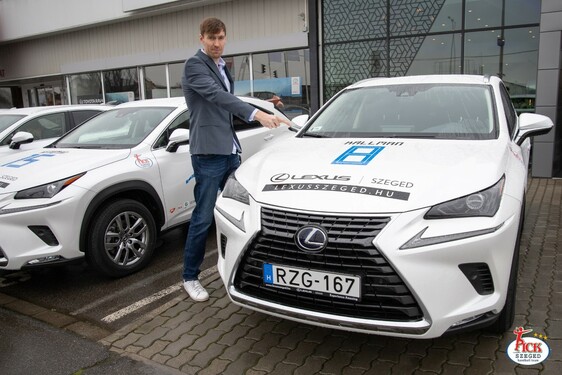  IDÉN IS KÖRNYEZETBARÁT HIBRID LEXUSOKAT HASZNÁLHATNAK A A MOL-PICK SZEGED KÉZILABDACSAPAT JÁTÉKOSAI