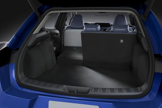  8 ÉRDEKES TÉNY AZ ELSŐ TISZTÁN ELEKTROMOS HAJTÁSÚ LEXUSRÓL