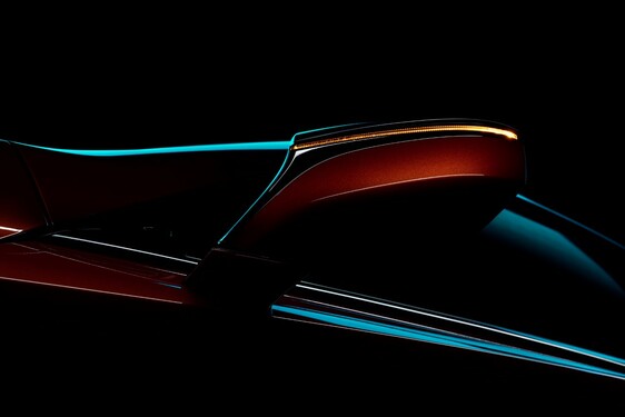 Különleges karneol fényezést kapott a Lexus LC kupé
