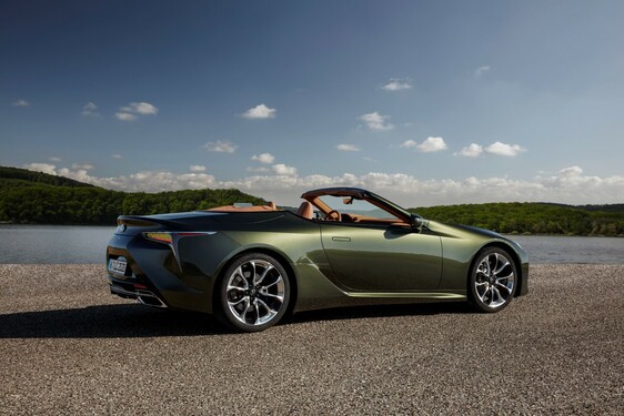 2021 LC 500 CONVERTIBLE IMAGES