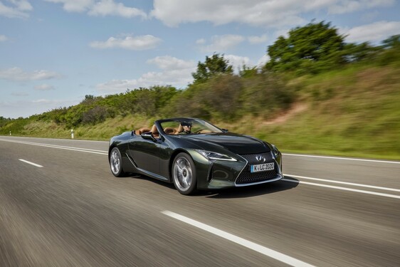 2021 LC 500 CONVERTIBLE IMAGES