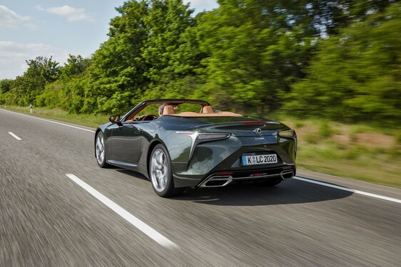 2021 LC 500 CONVERTIBLE IMAGES