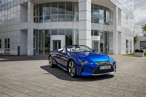 2021 LC 500 CONVERTIBLE IMAGES