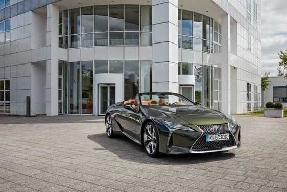 2021 LC 500 CONVERTIBLE IMAGES