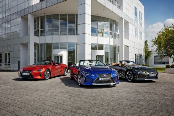 2021 LC 500 CONVERTIBLE IMAGES