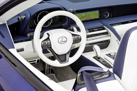 2021 LC 500 CONVERTIBLE IMAGES