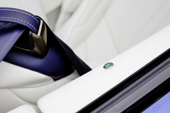 2021 LC 500 CONVERTIBLE IMAGES