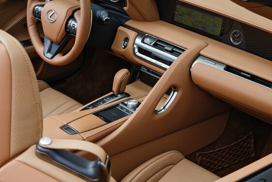 2021 LC 500 CONVERTIBLE IMAGES