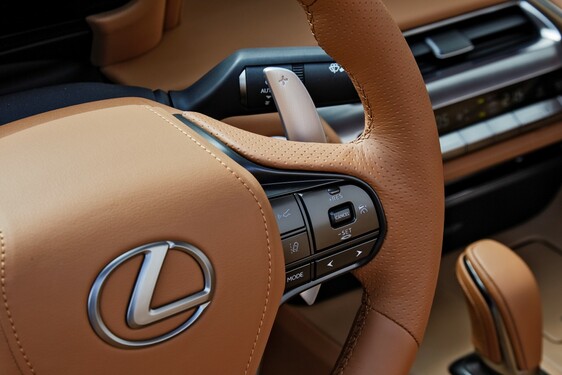 2021 LC 500 CONVERTIBLE IMAGES