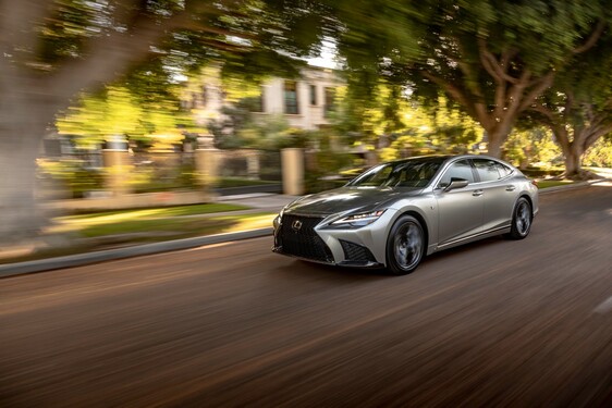 A Lexus LS tökéletesebb, mint valaha