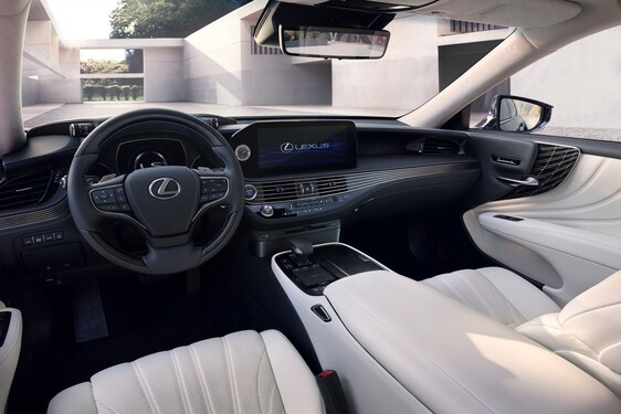 A Lexus LS tökéletesebb, mint valaha