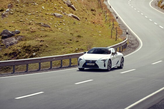 LC500h