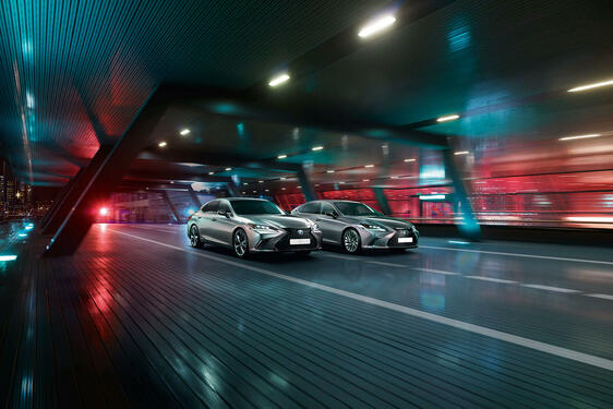LEXUS ES F SPORT: SPORTOS ELEGANCIÁVAL HÓDÍT A FELSŐVEZETŐK ÚJ KEDVENCE