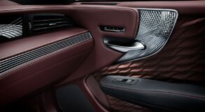  LEXUS LS: A LUXUS CSILLOGÁSA