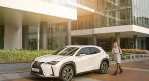 WEISZ FANNI LETT A LEXUS UX MÁRKANAGYKÖVETE 