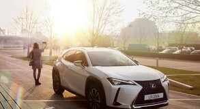 WEISZ FANNI LETT A LEXUS UX MÁRKANAGYKÖVETE 