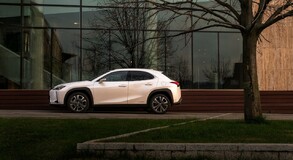 WEISZ FANNI LETT A LEXUS UX MÁRKANAGYKÖVETE 
