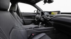  8 ÉRDEKES TÉNY AZ ELSŐ TISZTÁN ELEKTROMOS HAJTÁSÚ LEXUSRÓL