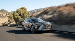 2023 RX 450h+ 